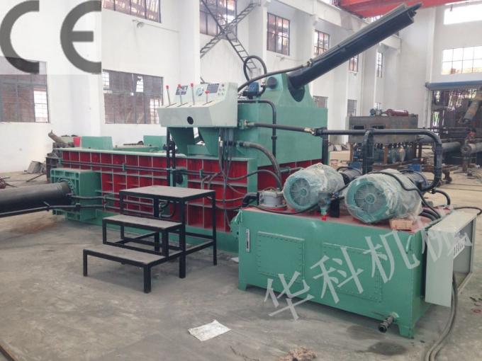 Máquina hidráulica de la embaladora del pedazo de metal 315 toneladas 3