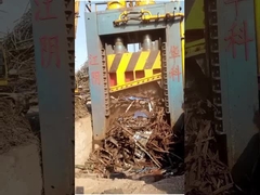 el esquileo resistente hidráulico del pórtico de China, desecha la máquina para corte de metales