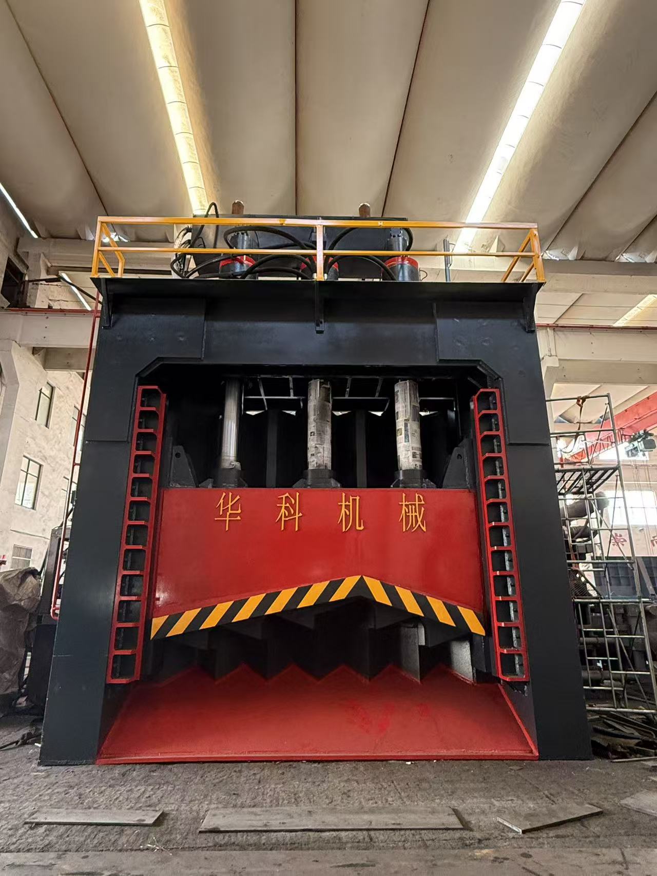 Últimos blogs de la empresa sobre nuevo producto cizalla hidráulica multi-cuchilla para chatarra metálica.