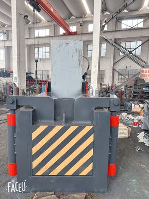 comprar Prensa de embalaje de metal de chatarra hidráulica de 200T / máquina de embalaje de reciclaje de metales con control PLC online manufacture